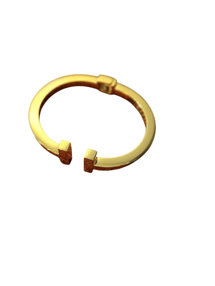 Sadie T Cuff Gold - Lomie's