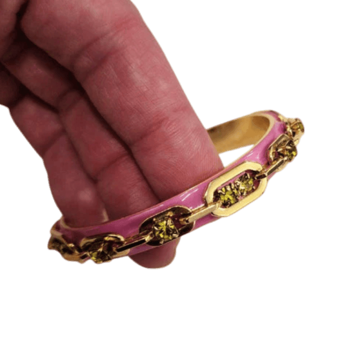 Hillary Cuff - Lomie's